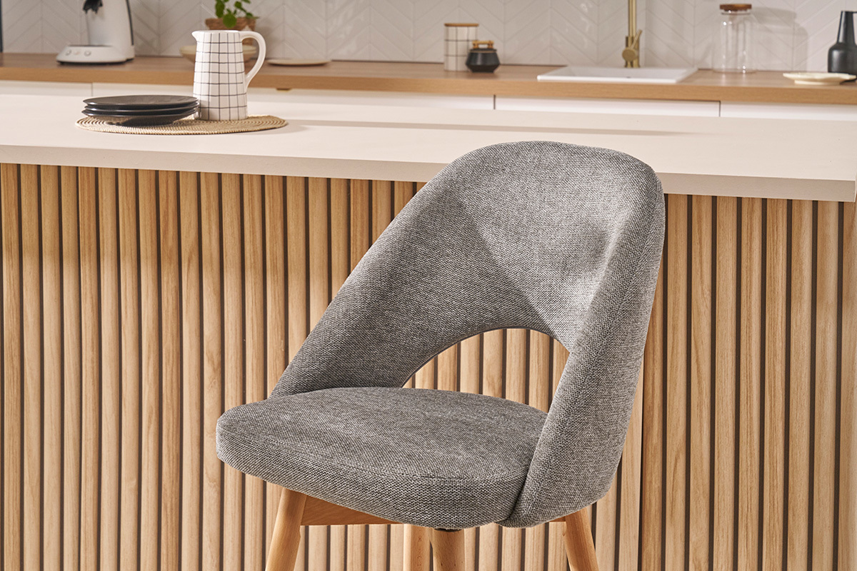 Skandinavische Barhocker aus grauem Stoff mit Samteffekt und massivem Hevea H65 cm (2er-Set) COSETTE