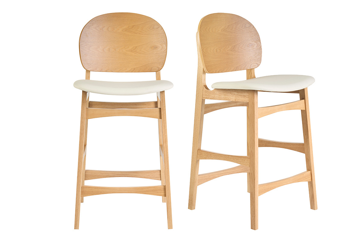 Skandinavische Hocker aus hellem Eschenholz mit wei�er Sitzfl�che, 2er-Set, Vorderansicht.