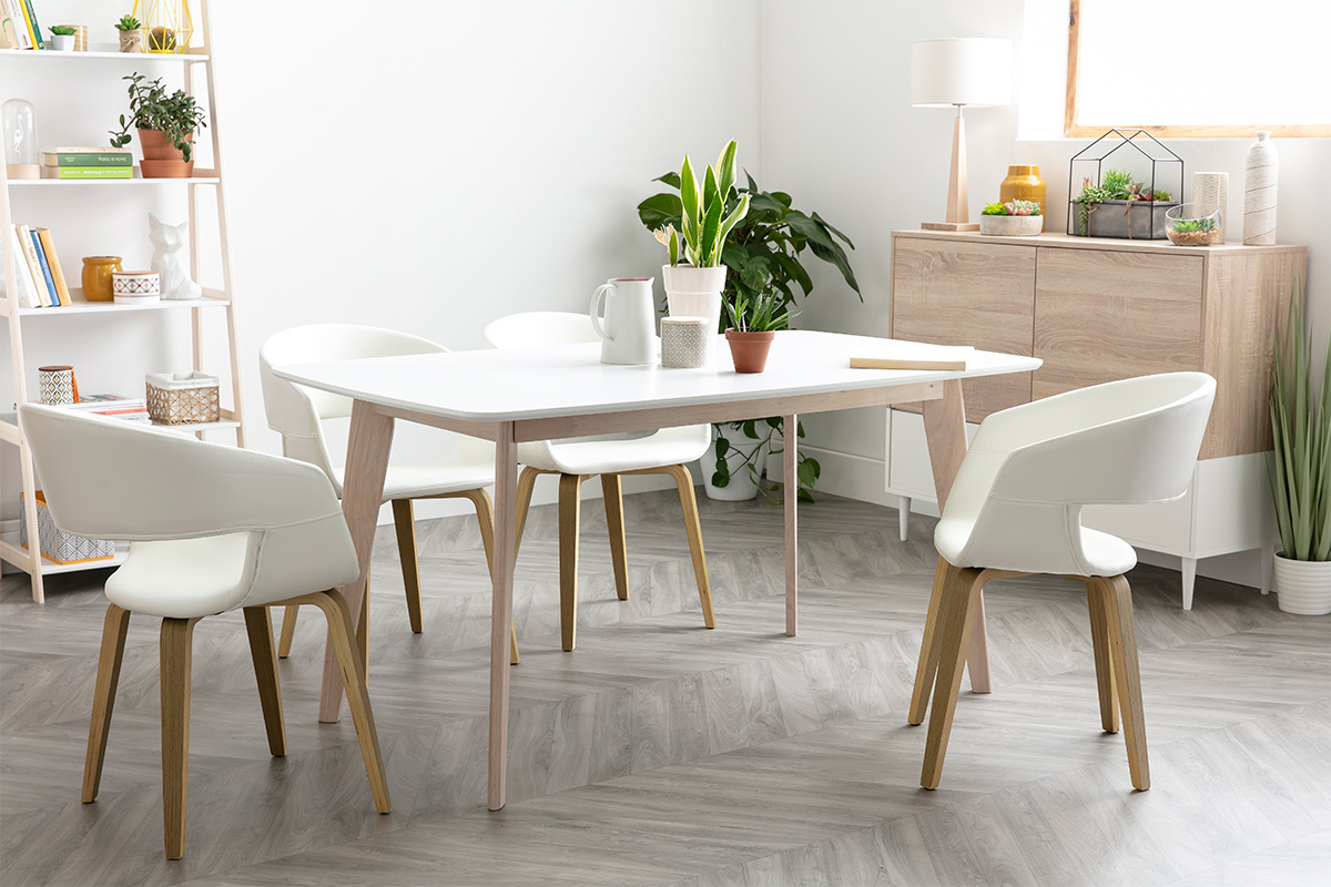 Skandinavischer Esstisch in hellem Eichenholz L150 cm LEENA