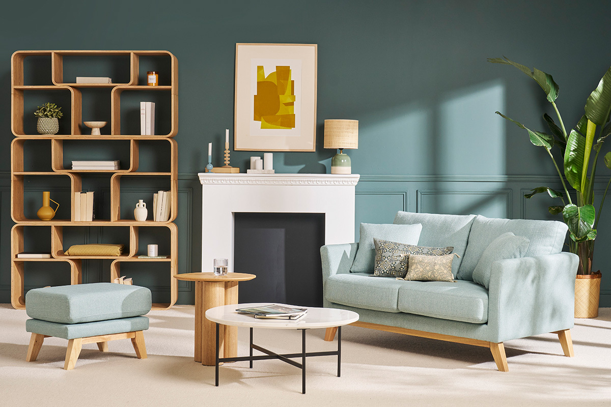 Skandinavischer Hocker Fusttze mit abnehmbarem Bezug in beige geripptem Samtstoff und hellem Holz OSLO