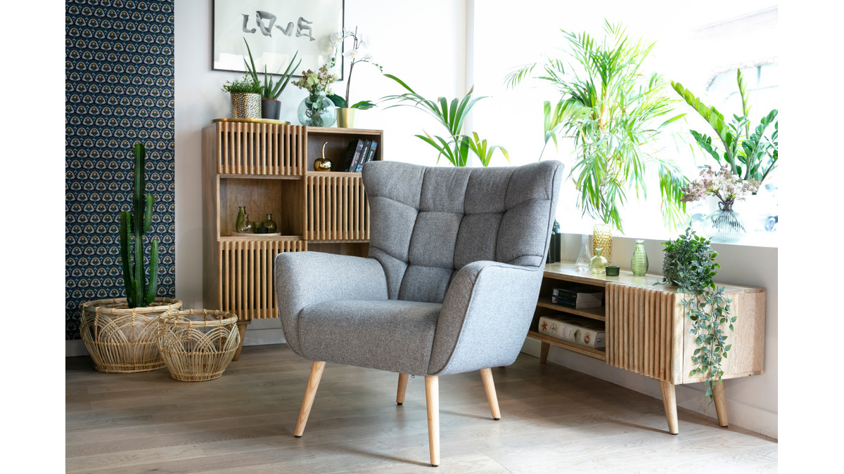 Skandinavischer Sessel Stoff mit Samteffekt Rostbraun mit Holzfüßen AVERY