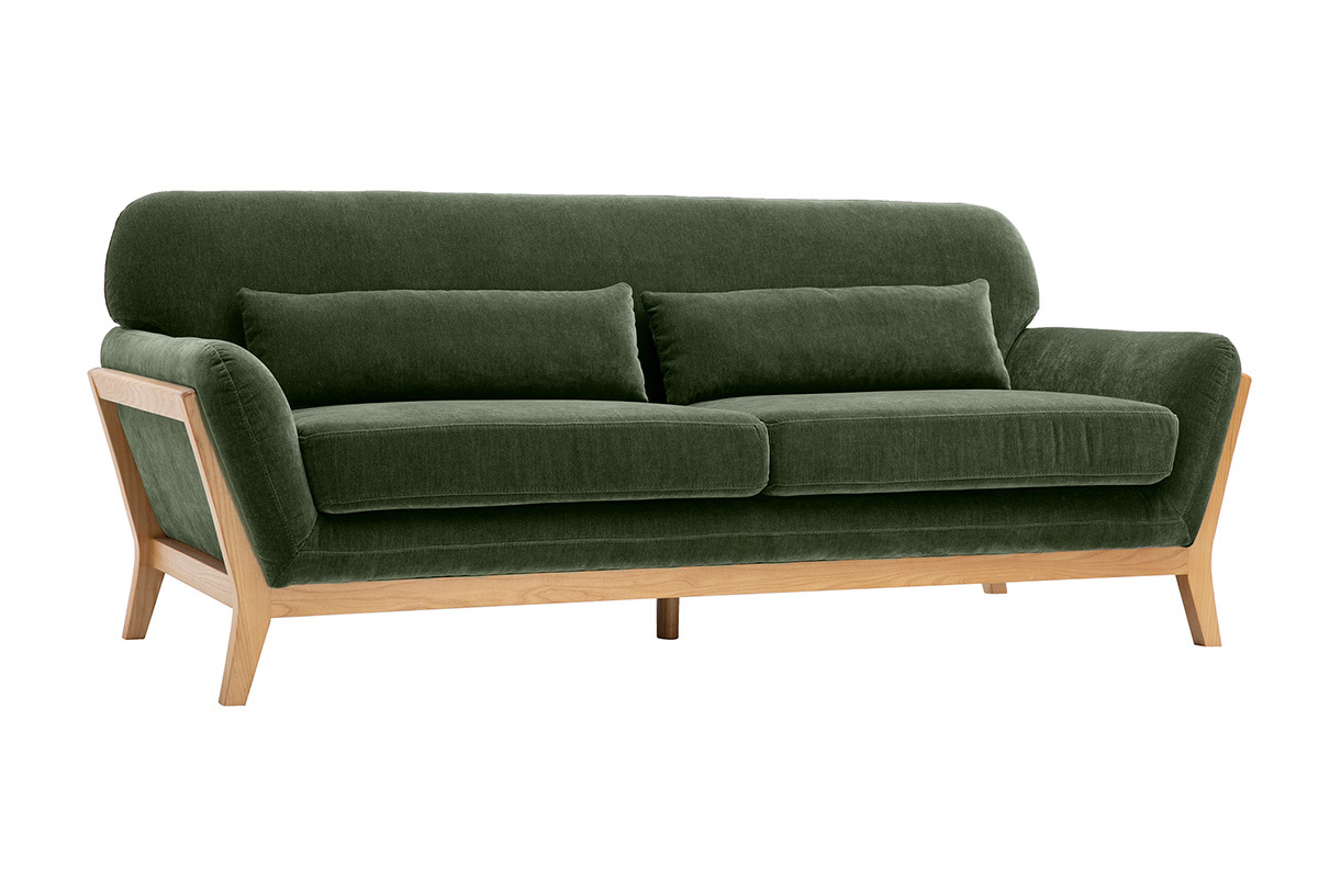 Skandinavisches 3-Sitzer-Sofa in Khaki-Gr�n mit Kissen, Gestell aus hellem Holz, 3/4-Ansicht.