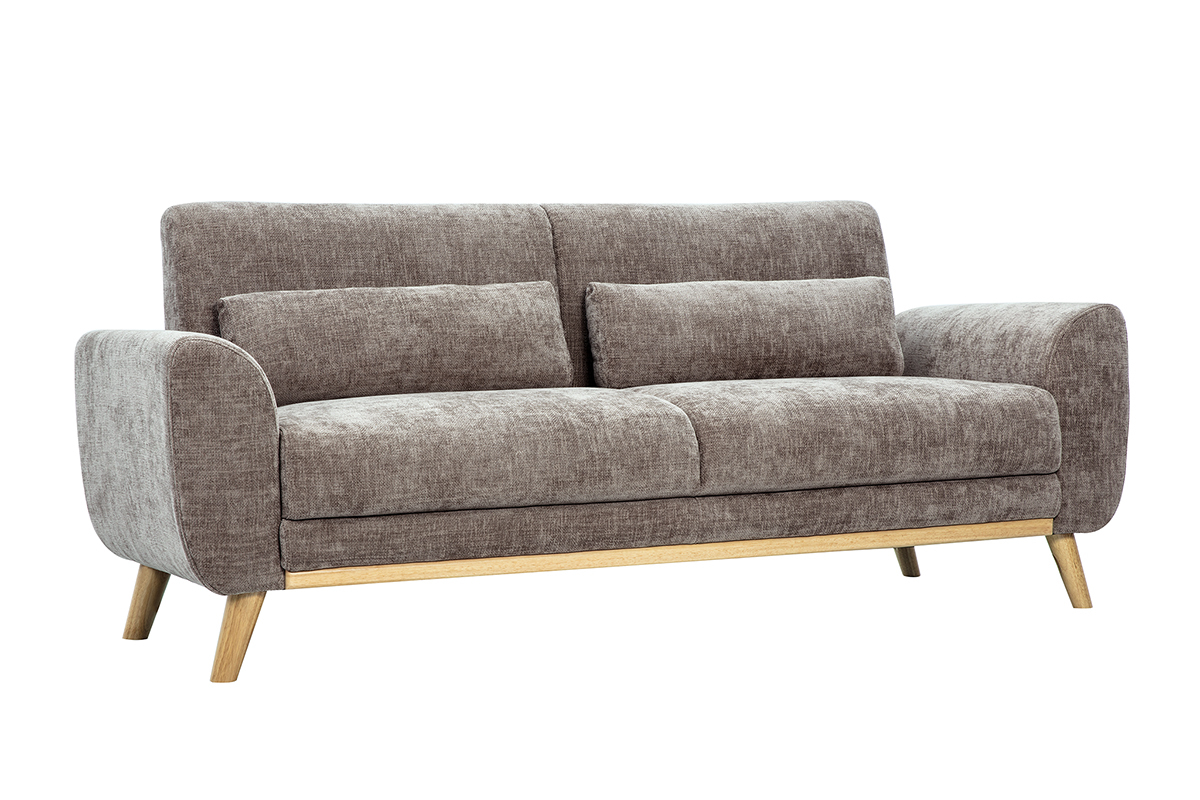 Skandinavisches 3-Sitzer Sofa aus Stoff mit Velours-Effekt in Taupe und hellem Holz, Ansicht von 3/4.