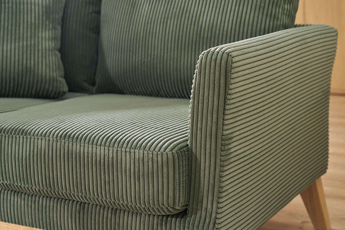 Skandinavisches Schlafsofa f�r 2 Personen in samtigem Rippenvelours in Khakigr�n und hellem Holz OSLO