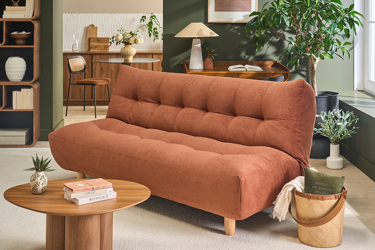 Skandinavisches Schlafsofa f�r 3 Personen aus Chenille-Stoff in verbrannter Erde und hellem Holz YUMI