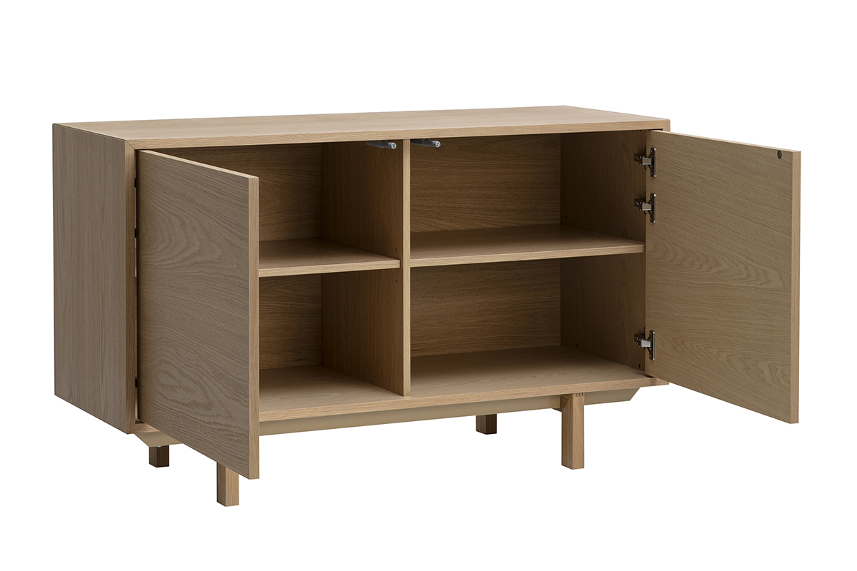Skandinavisches Sideboard aus hellem Holz mit 2 offenen T�ren und Innenregal, 3/4-Ansicht