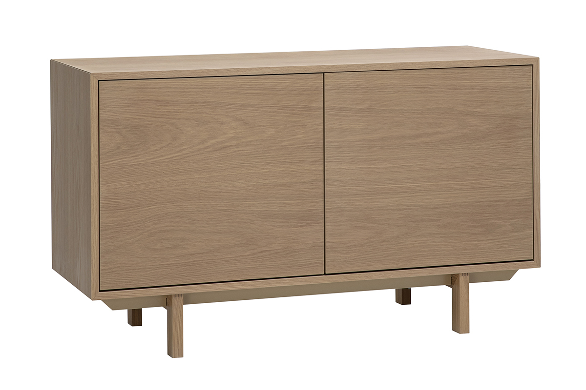 Skandinavisches Sideboard aus hellem Holz mit 2 T�ren, 3/4-Ansicht, Ma�e L120 cm.