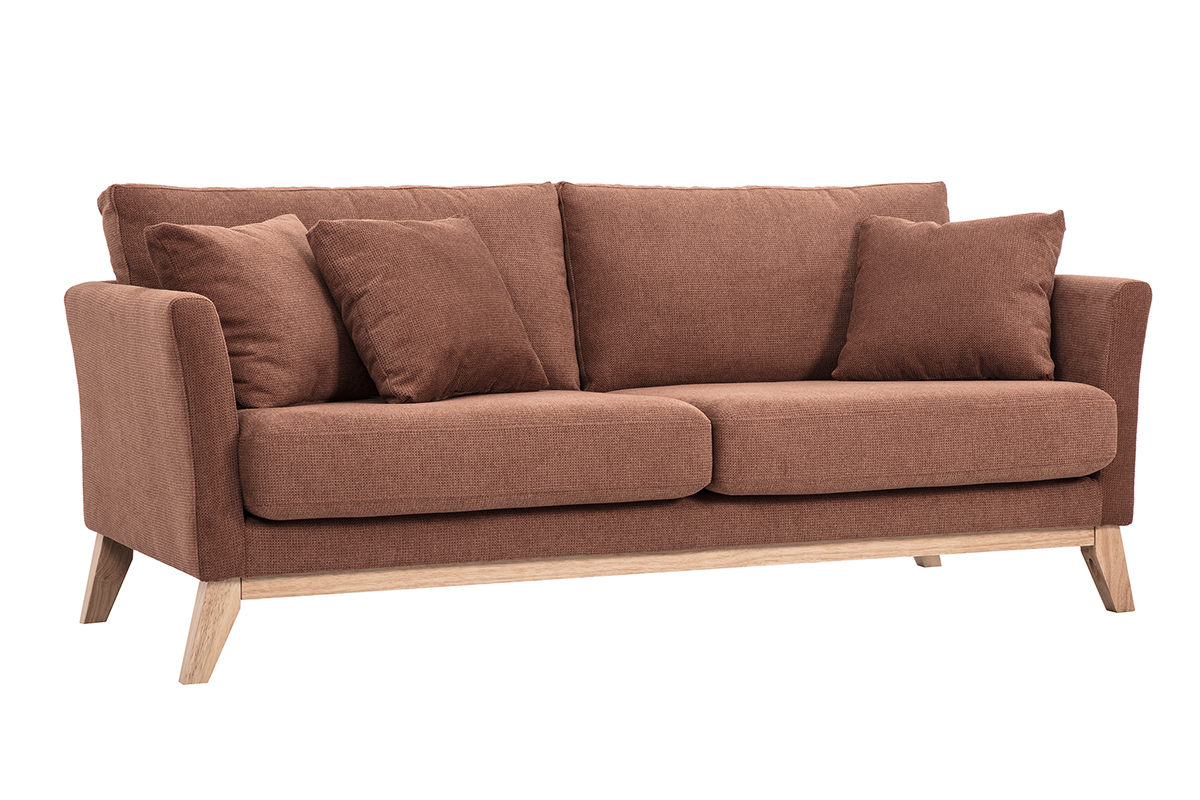Skandinavisches 3-Sitzer Sofa in gebrannter Erde Farbe mit hellen Holzbeinen, Ansicht von 3/4.