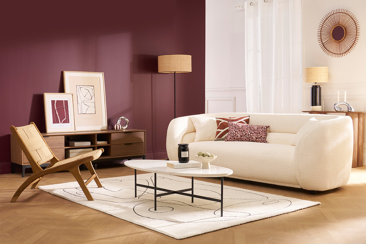 Sofa 3-4 Pltze aus weiem Boucl-Stoff MOCHI