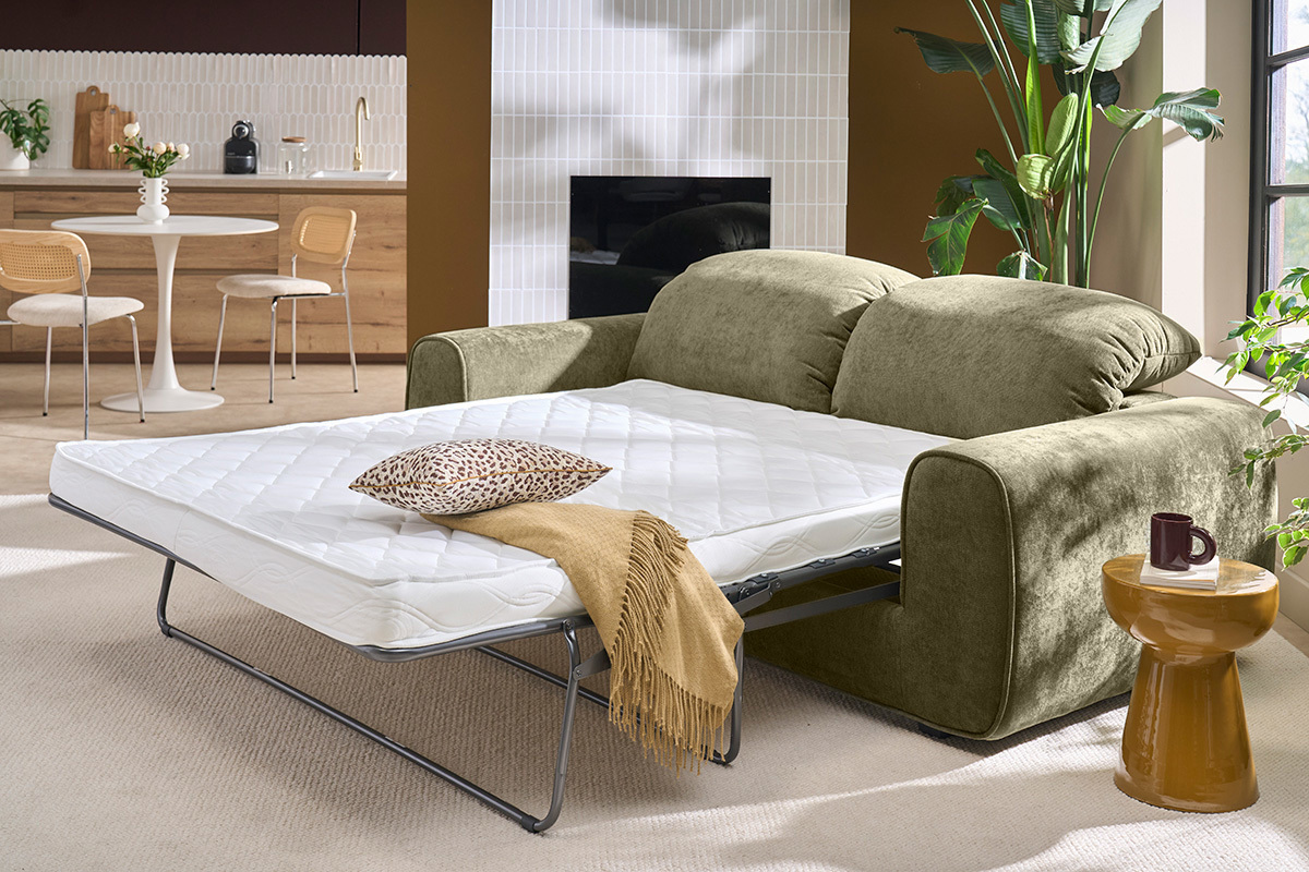 Sofa mit ausziehbarer R�ckenlehne 3-Sitzer mit verstellbaren Kopfst�tzen aus Textil, Velours-Effekt, dunkelgr�n-khaki NOAM
