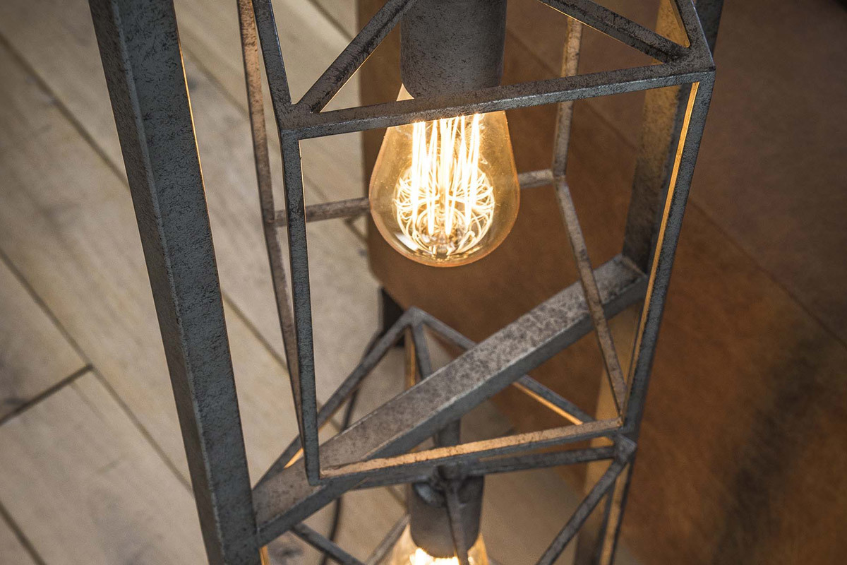 Stehleuchte Industriell aus Metall Antik 4 Lampen QUARTO