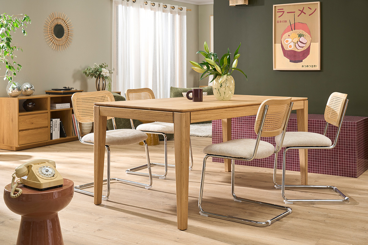 Stoffbezogene Designst�hle in texturiertem Beige-Samt-Effekt, verchromtes Metall und Rattan-Geflecht (2er Set) ELECTRA