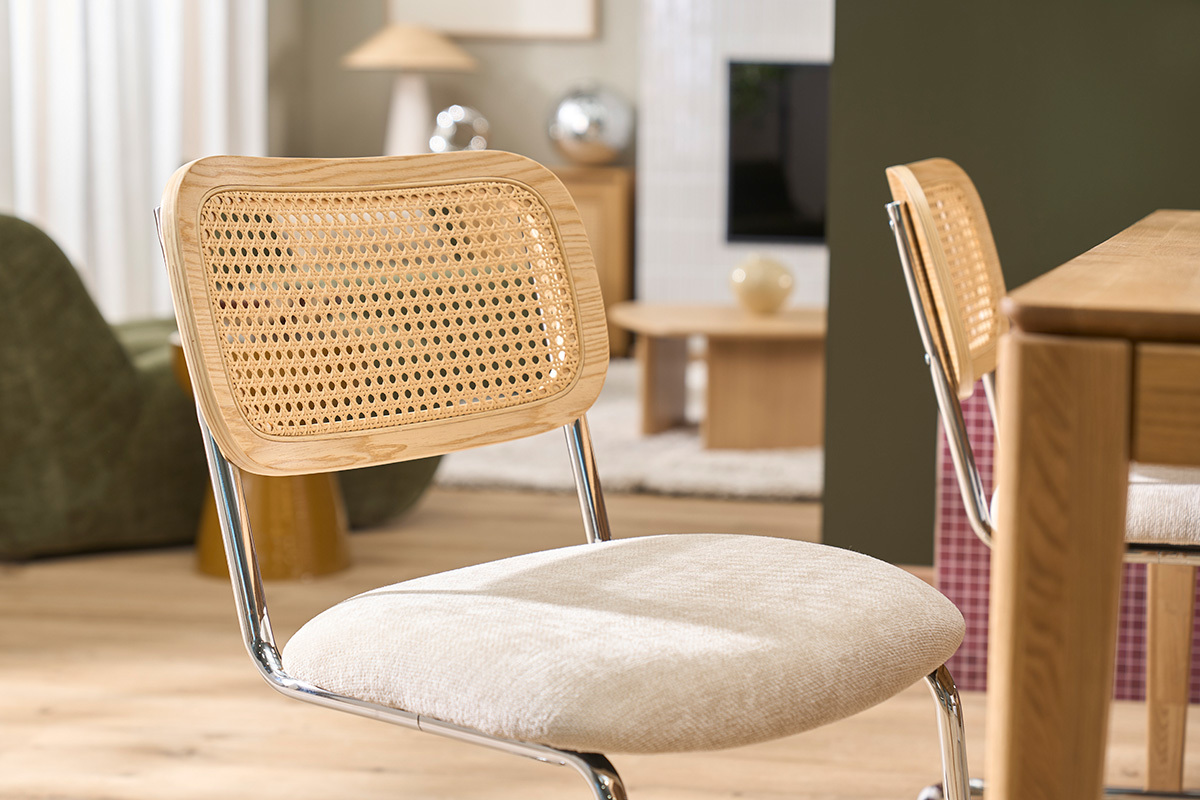 Stoffbezogene Designst�hle in texturiertem Beige-Samt-Effekt, verchromtes Metall und Rattan-Geflecht (2er Set) ELECTRA