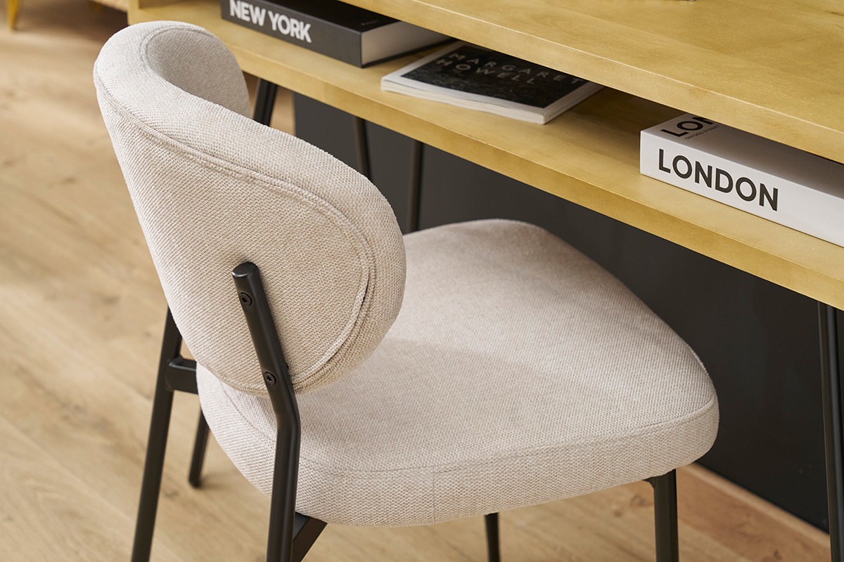 Sthle aus beigem samttexturiertem Stoff und schwarzem Metall (Set von 2) BREKA