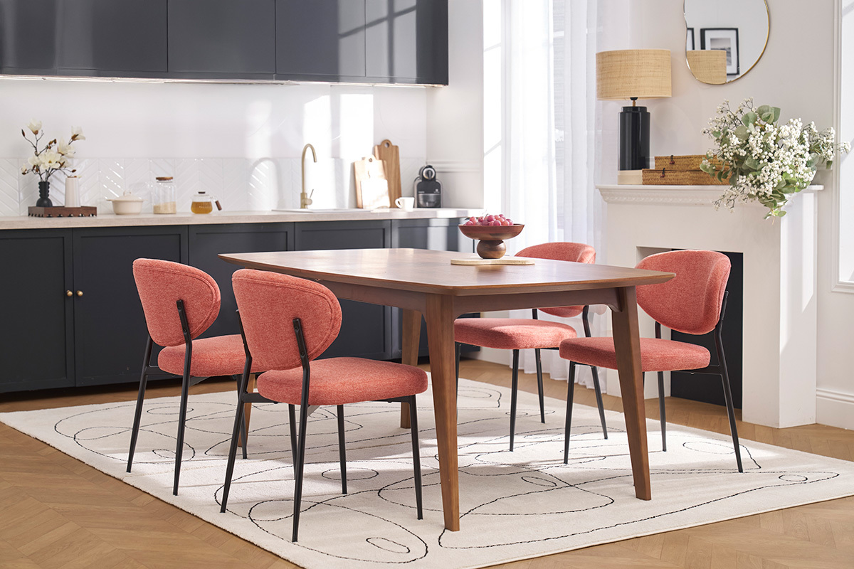 Sthle aus samtigem Textur-Terrakotta-Stoff und schwarzem Metall (2er-Set) BREKA