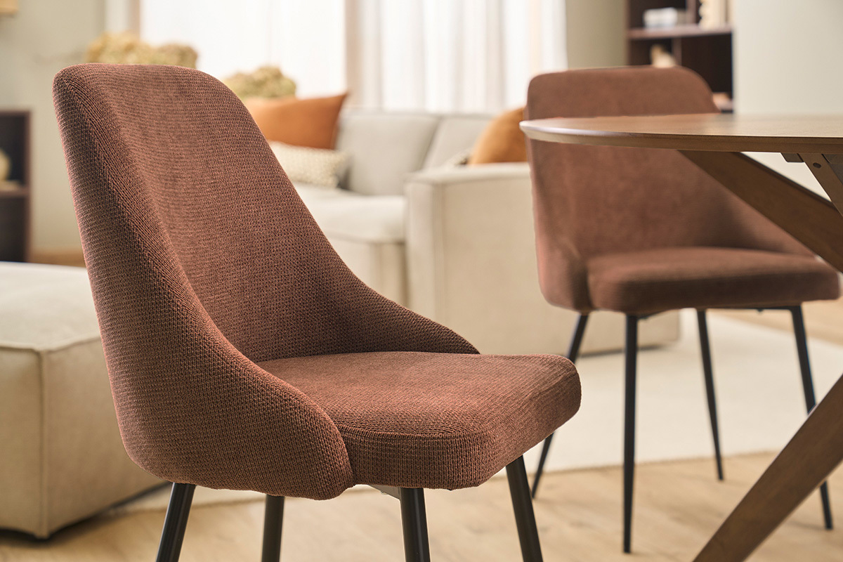 St�hle in verbrannter Erde texturiertem Samteffekt und schwarzem Metall (2er Set) HASTA