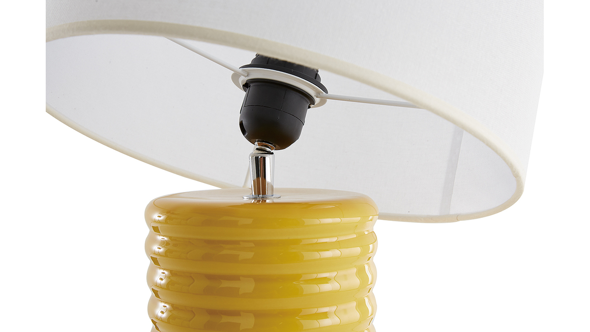 Tischleuchte aus emaillierter Keramik in Gelb mit ecrufarbenem Lampenschirm BERRO