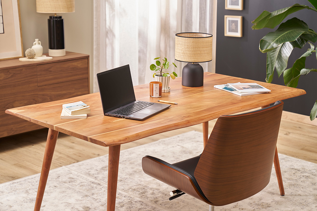 Tischleuchte aus matter Keramik in Schwarz mit Lampenschirm aus Bast H35 cm ROCHA