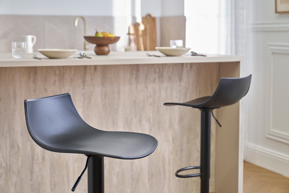 Verstellbare Design Barhocker in Schwarz (Set von 2) KELLY