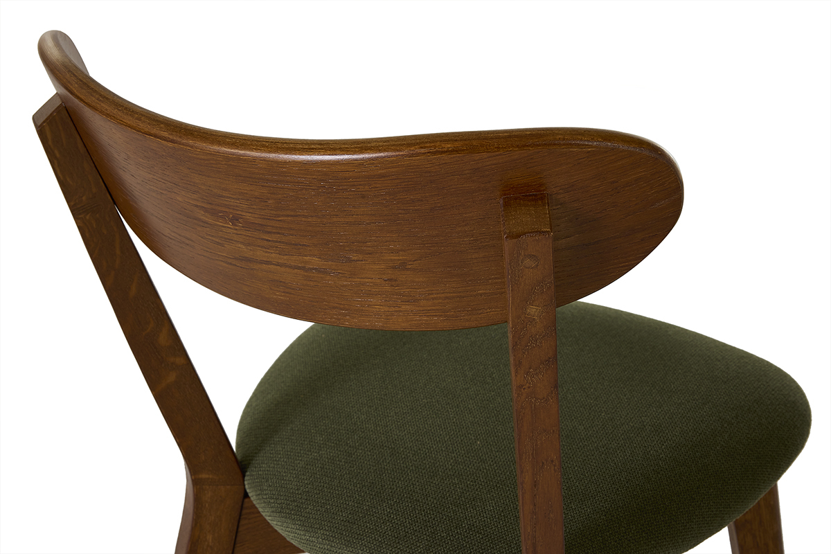 R�ckansicht eines Vintage-Stuhls aus dunklem Holz und khakigr�nem Stoff.