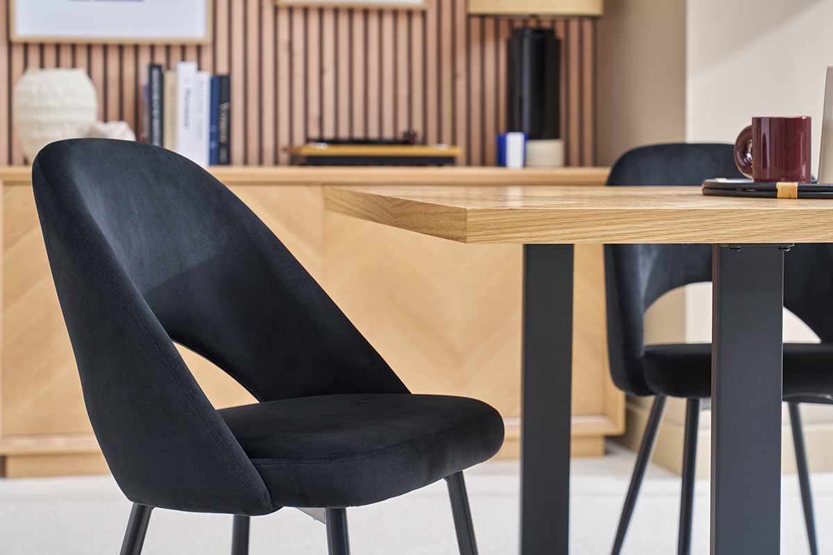 Vintage-St�hle aus schwarzem Samt mit Beinen aus Metall 2er-Set COSETTE