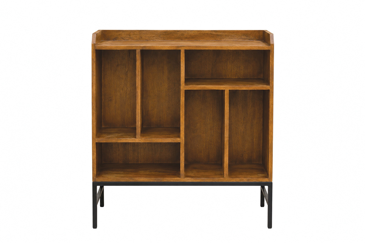 Aufbewahrungsbuffet f�r Schallplatten aus Massivholz und schwarzem Metall mit offenen F�chern, Frontansicht.