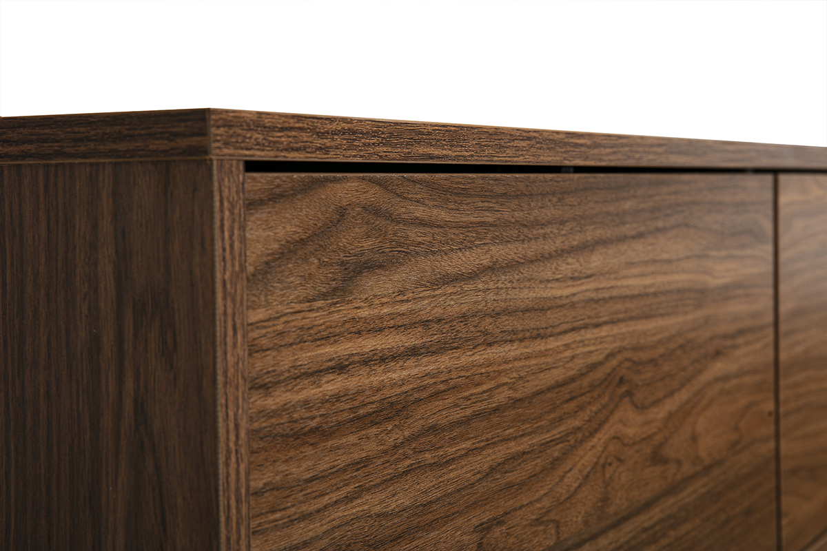 Detail des Wand-TV-M�bels FLEXO in dunkler Walnuss-Holzoptik, Nahaufnahme