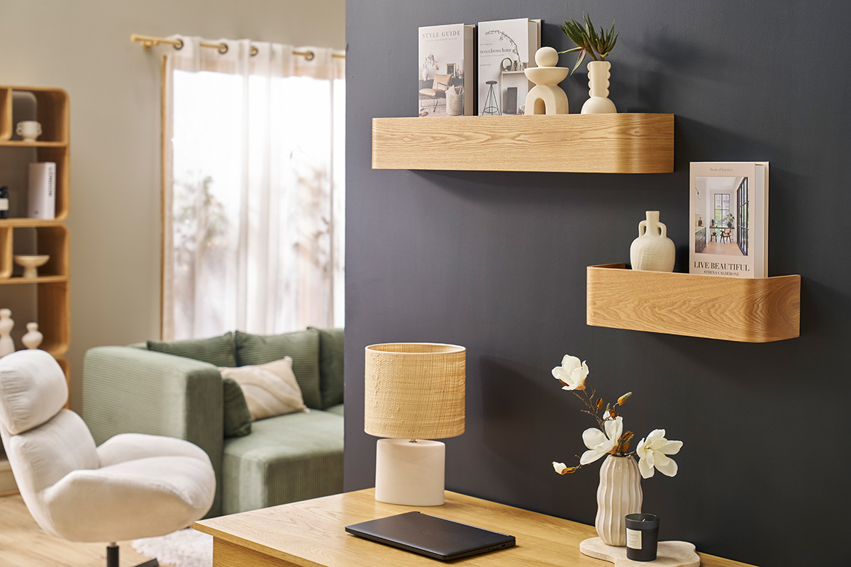 Wandregal aus Eschenholz in 48 cm Lnge HOPE