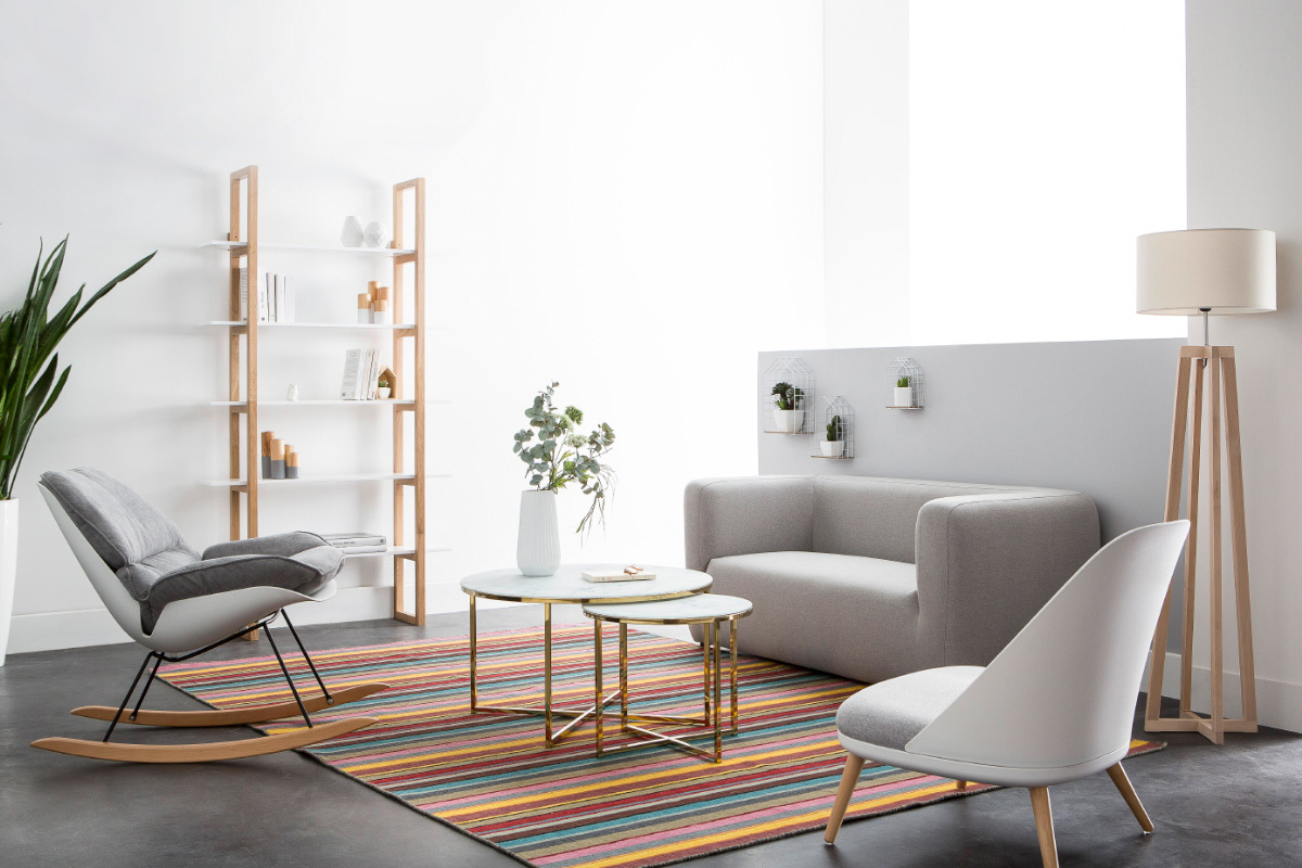 Weier Design-Sessel LEAF mit Stoffpolster und Sesselbeinen aus hellem Holz